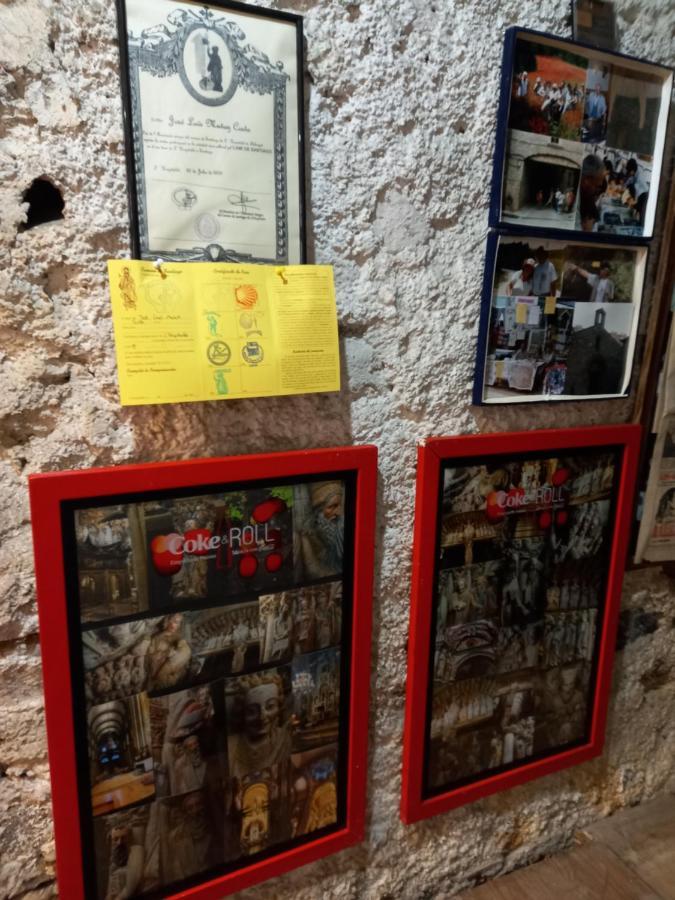 El Bordon De La Casa Batallon Sarria Kültér fotó